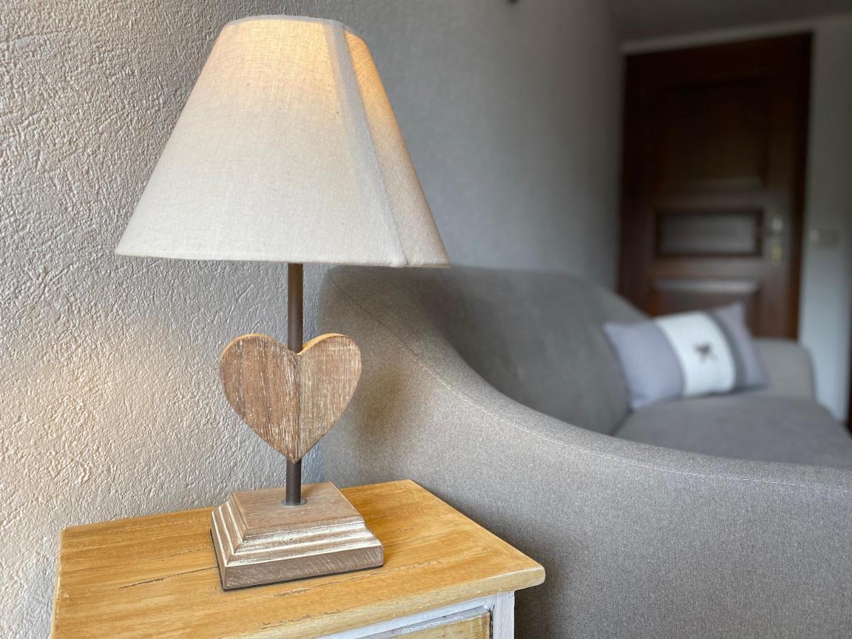 Appartamento Grenier Du Coeur Aosta Esterno foto