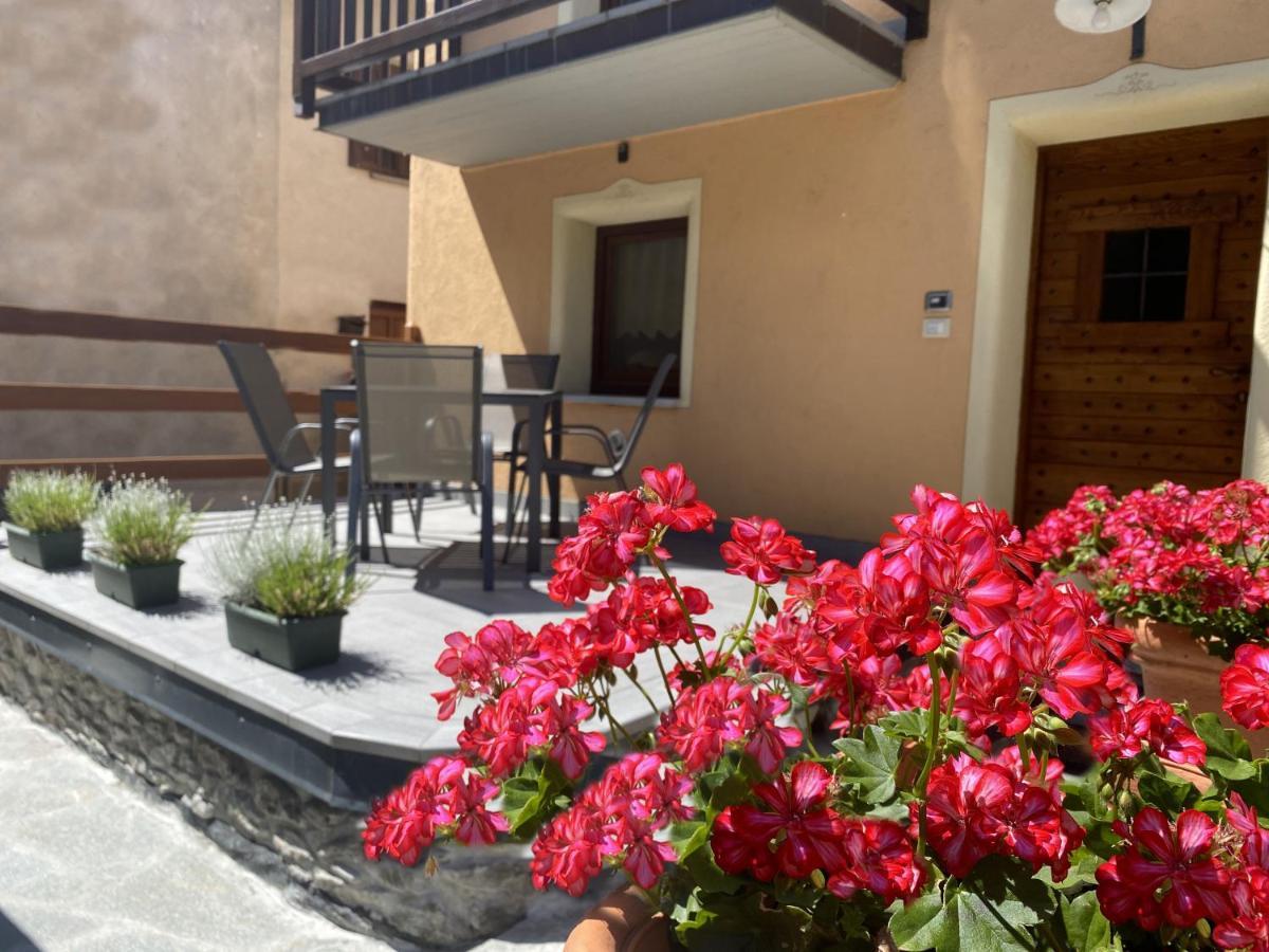 Appartamento Grenier Du Coeur Aosta Esterno foto